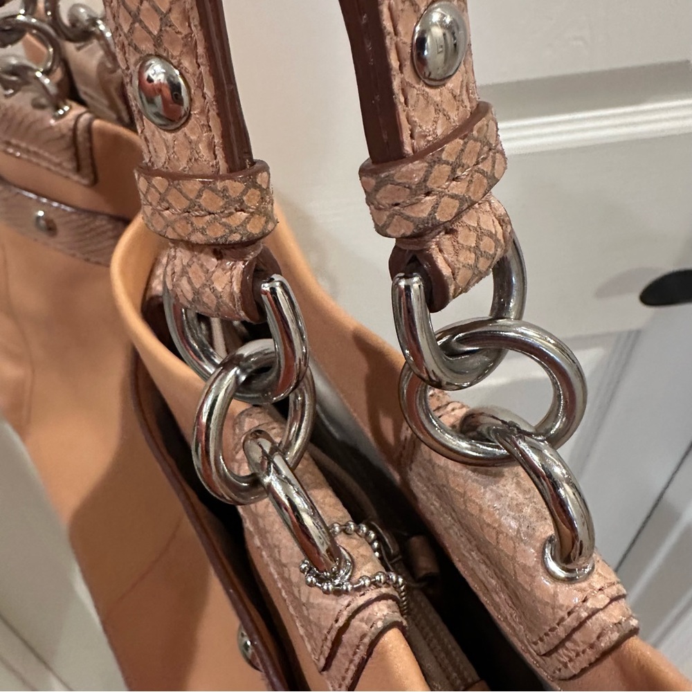 Coach Penelope Apricot / Peachy Leather shoulder bag - - Picture 8 of 14